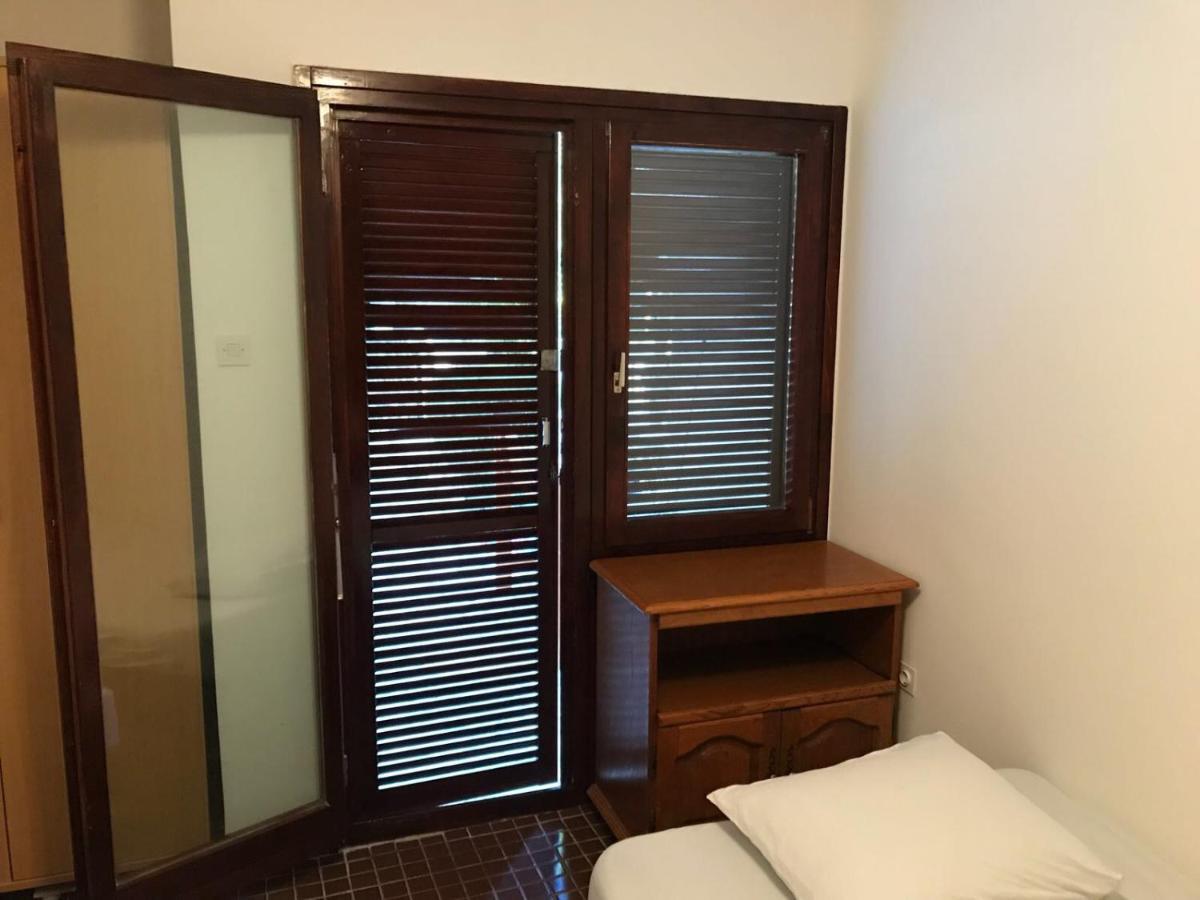 Jurisic Apartments โนวาลยา ภายนอก รูปภาพ