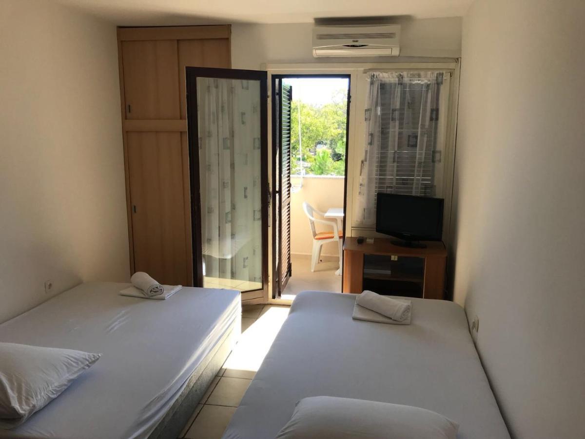 Jurisic Apartments โนวาลยา ภายนอก รูปภาพ